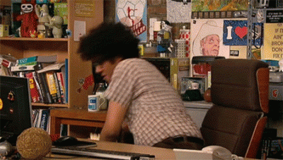 MRW there is an argument at the work. (Maurice Moss IT Crowd Popcorn go)